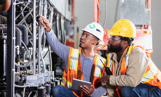 Best Circuit Breaker Repair  in Shafer, MN